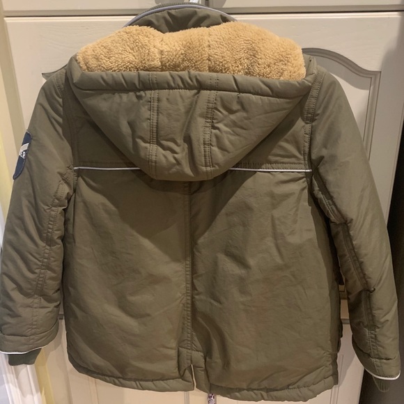 Boy's jacket - Picture 2 of 5